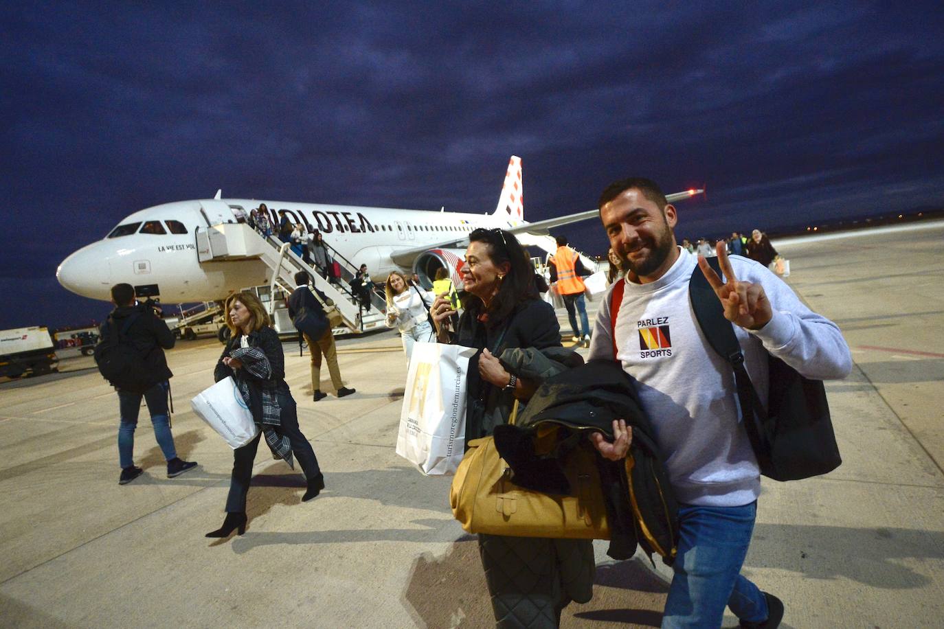 El vuelo entre Madrid y Murcia, en imágenes