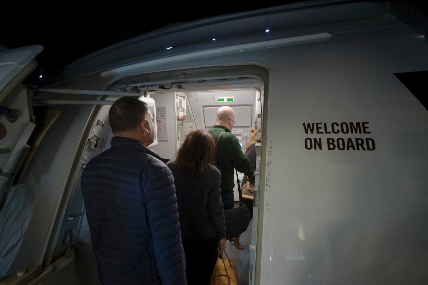 El vuelo entre Madrid y Murcia, en imágenes