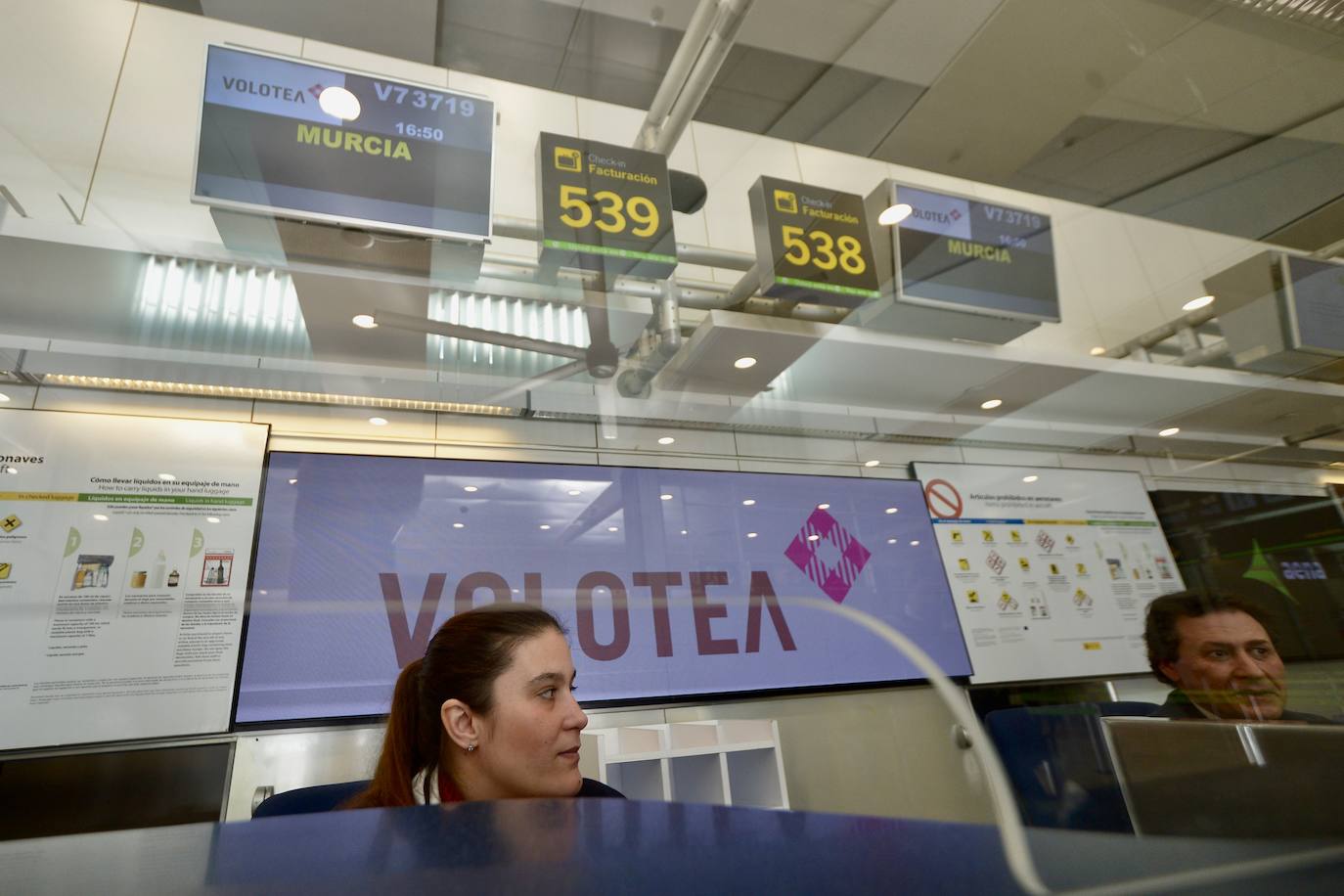 El vuelo entre Madrid y Murcia, en imágenes