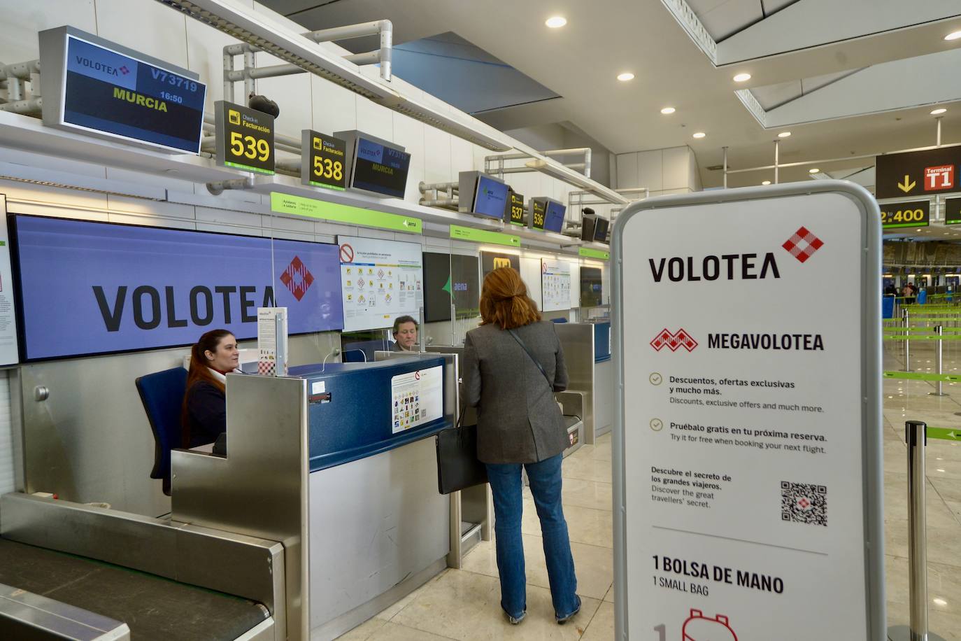 El vuelo entre Madrid y Murcia, en imágenes