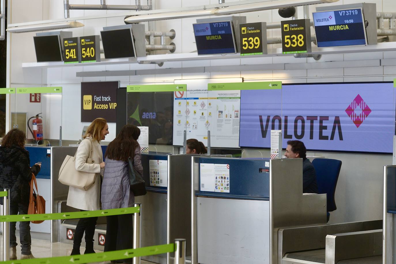 El vuelo entre Madrid y Murcia, en imágenes