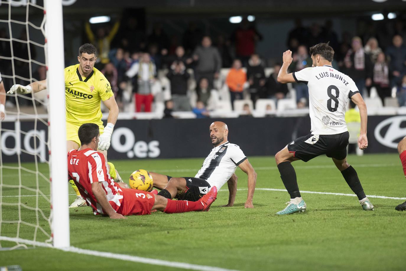 La victoria del Cartagena ante el Sporting, en imágenes