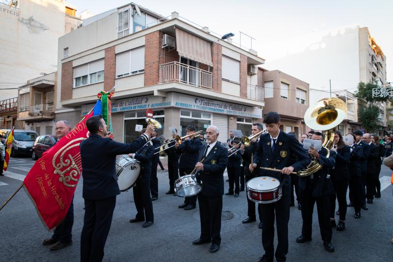 La ofrenda de flores a La Purísima de Torrevieja, en imágenes