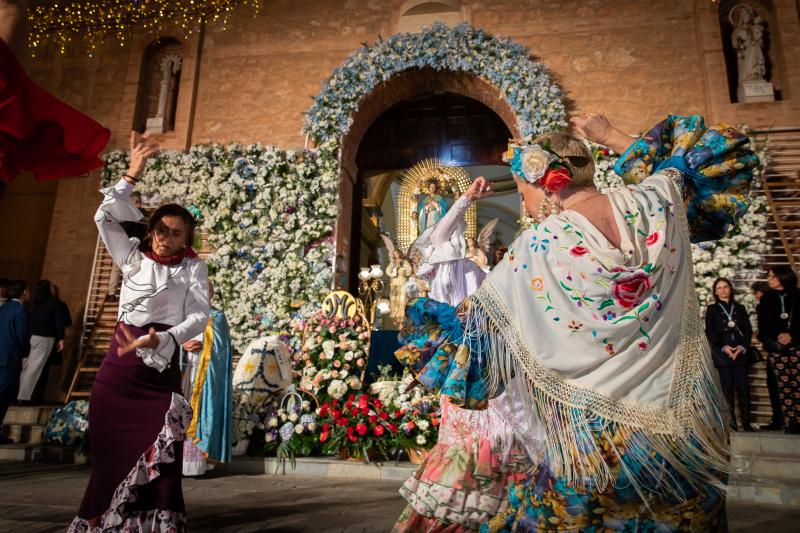 La ofrenda de flores a La Purísima de Torrevieja, en imágenes