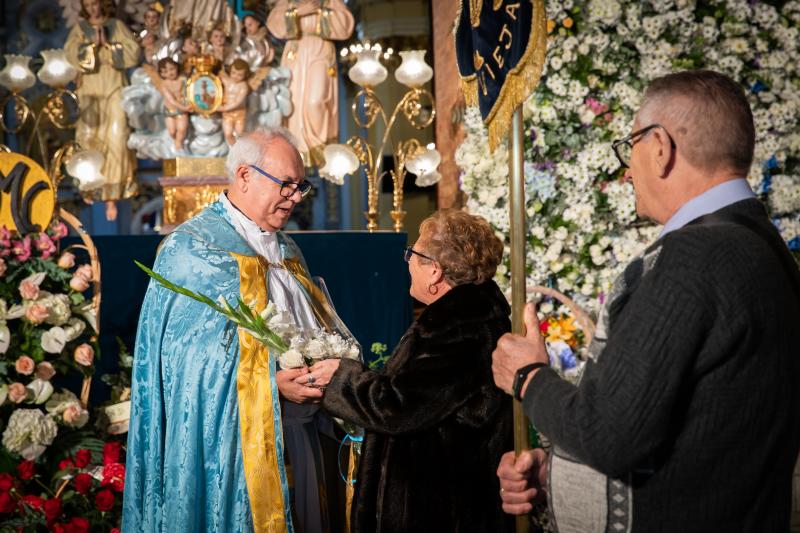La ofrenda de flores a La Purísima de Torrevieja, en imágenes