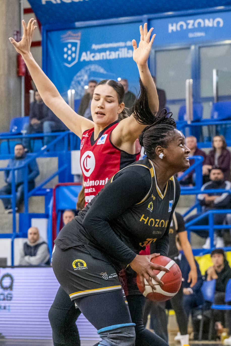 El partido entre el Jairis y el Casademont Zaragoza, en imágenes