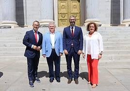 Joaquín Martínez, José Vélez, Francisco Lucas y Caridad Rives.