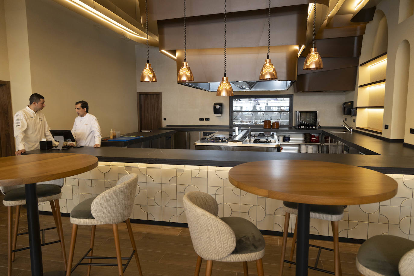 Así es el interior del complejo hostelero de Licor 43