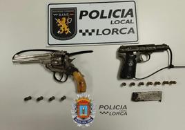 Armas incautadas por la Policía Local.