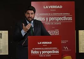 Fernando López Miras, durante su intervención en el foro 'Retos y perspectivas de la Constitución'.