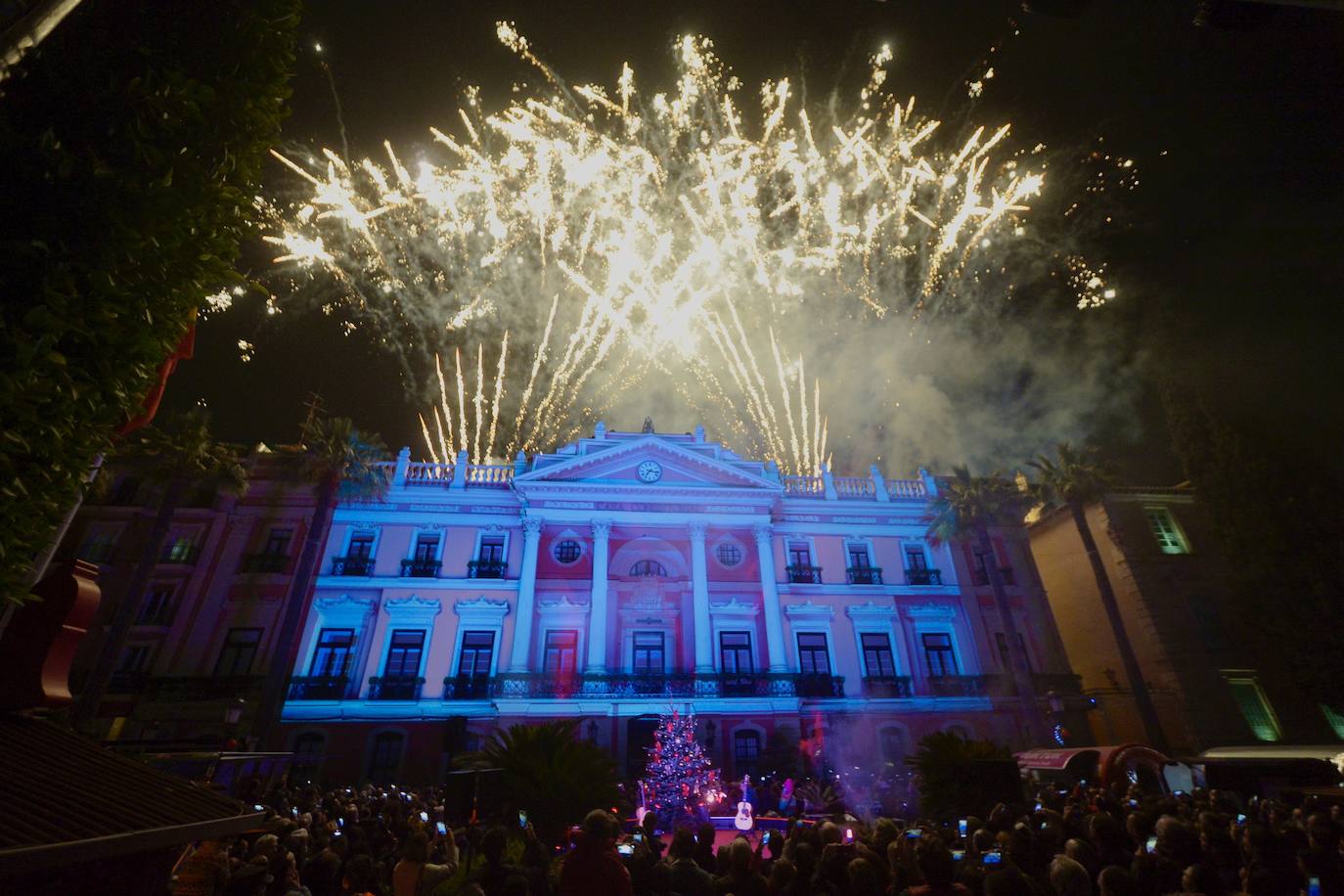 La inauguración del mercadillo de Navidad de Murcia, en imágenes