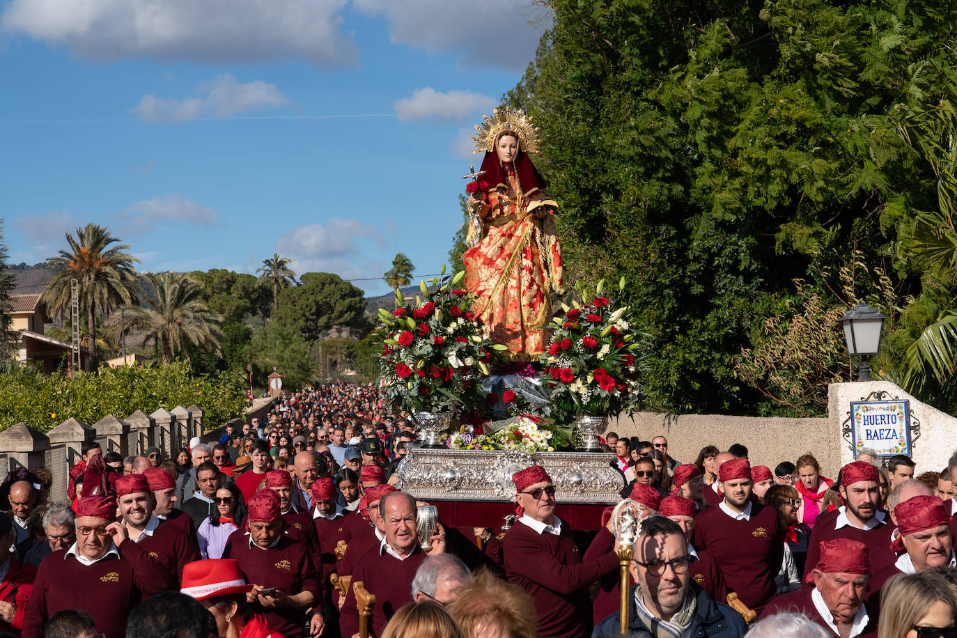 La romería de bajada de La Santa de Totana, en imágenes