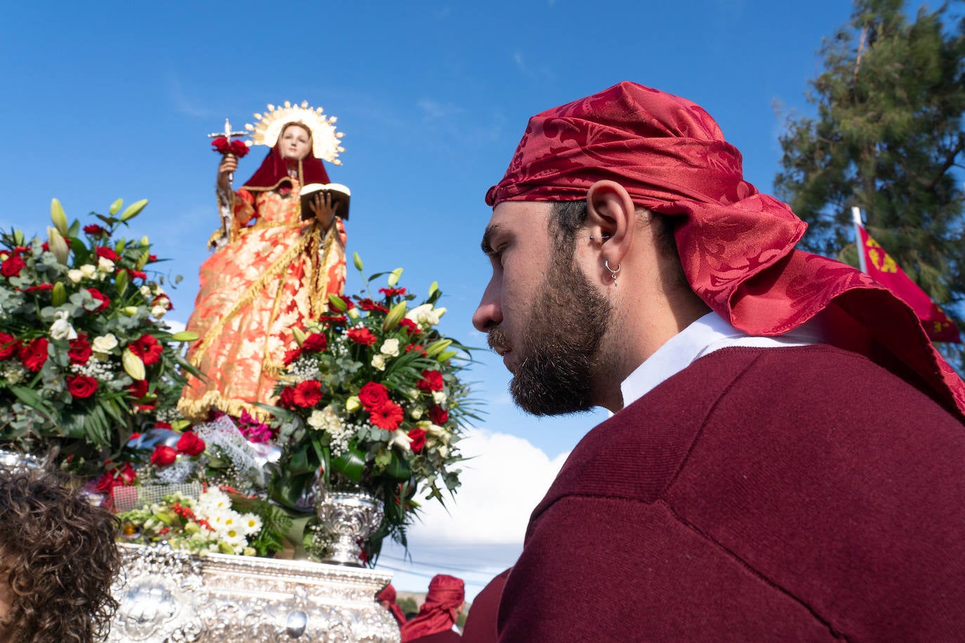 La romería de bajada de La Santa de Totana, en imágenes