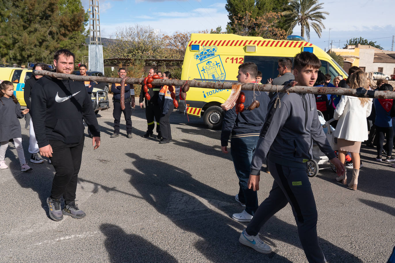 La romería de bajada de La Santa de Totana, en imágenes