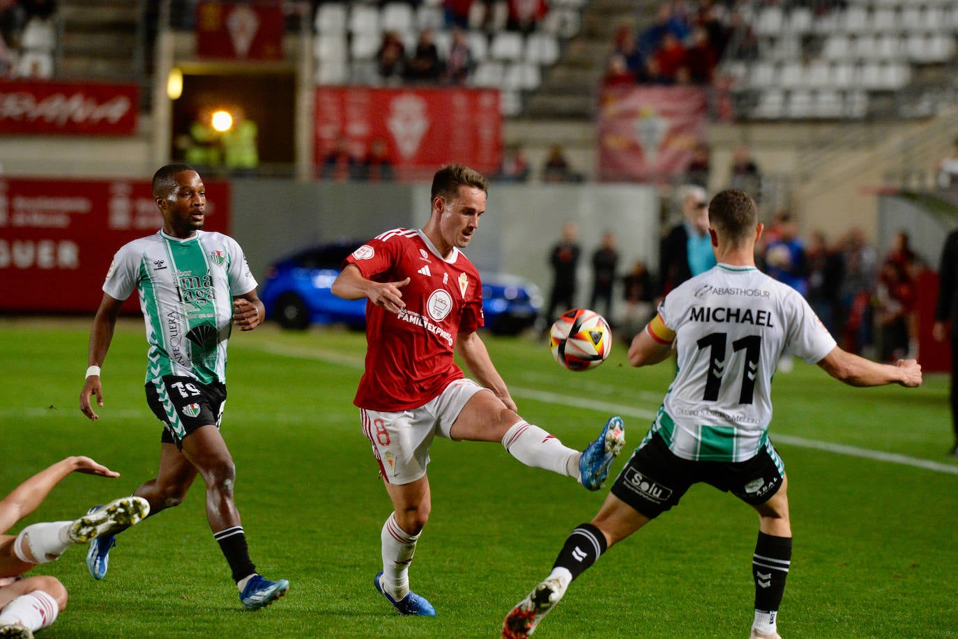 La derrota del Real Murcia frente al Antequera, en imágenes