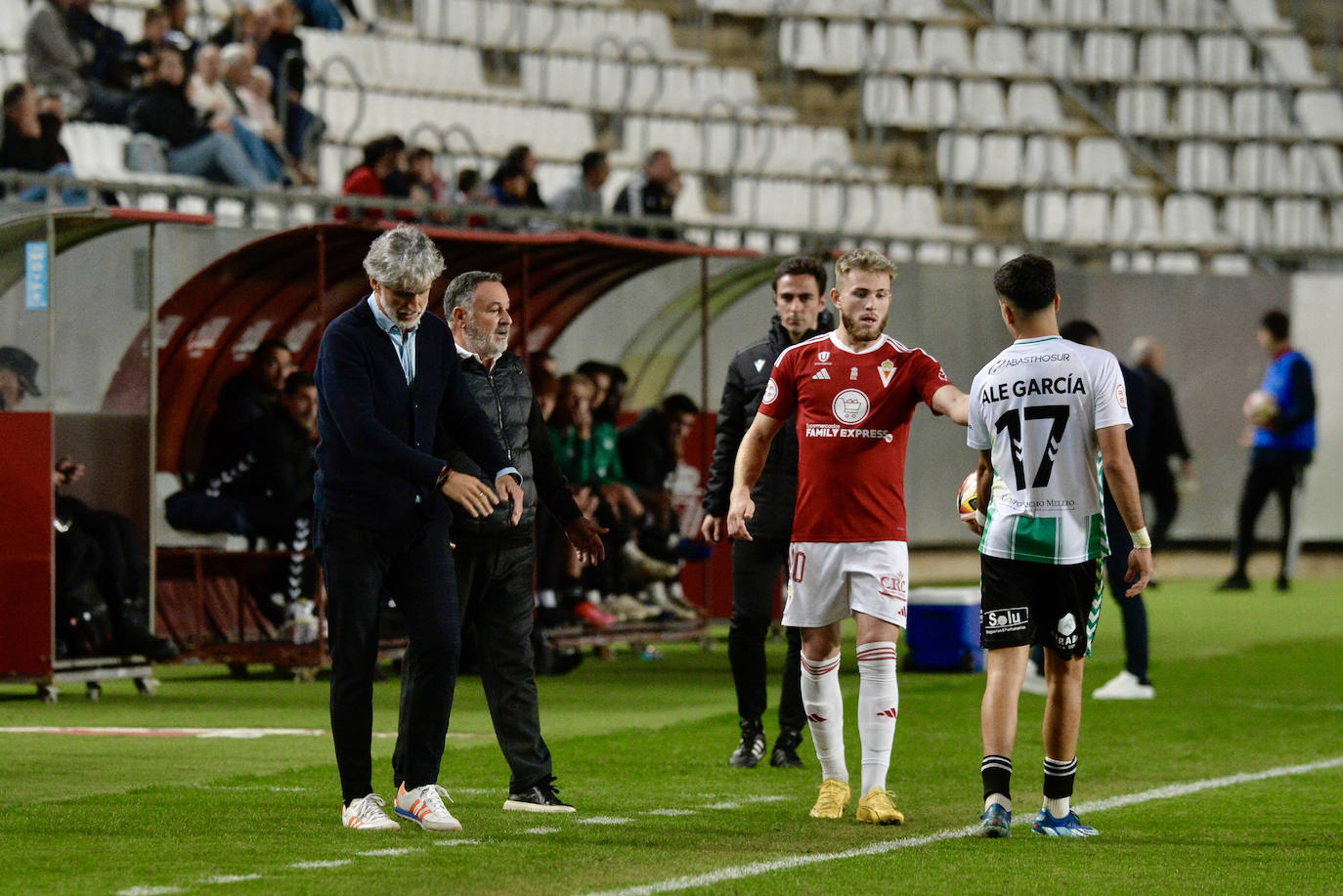 La derrota del Real Murcia frente al Antequera, en imágenes