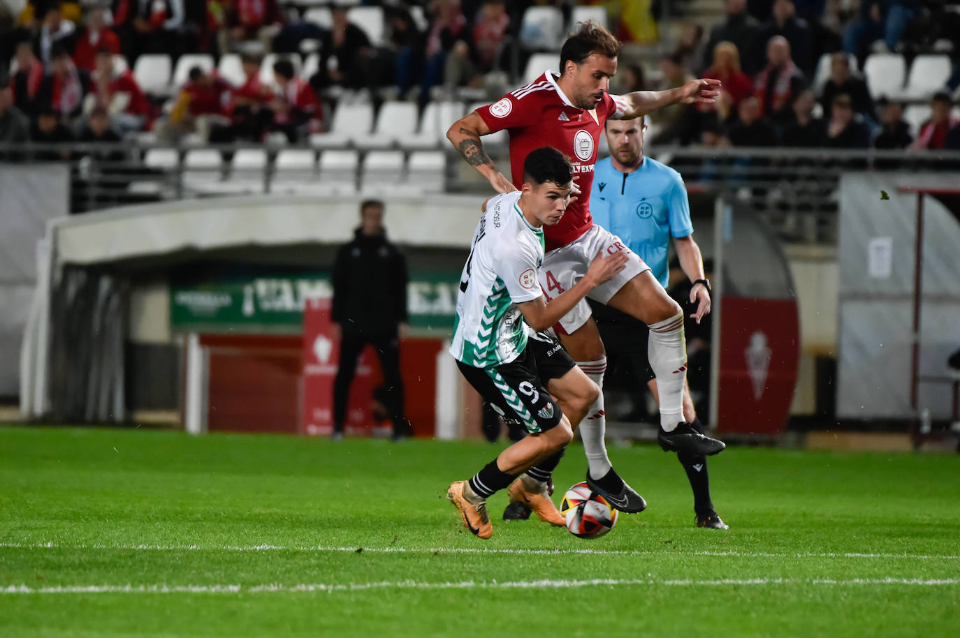 La derrota del Real Murcia frente al Antequera, en imágenes