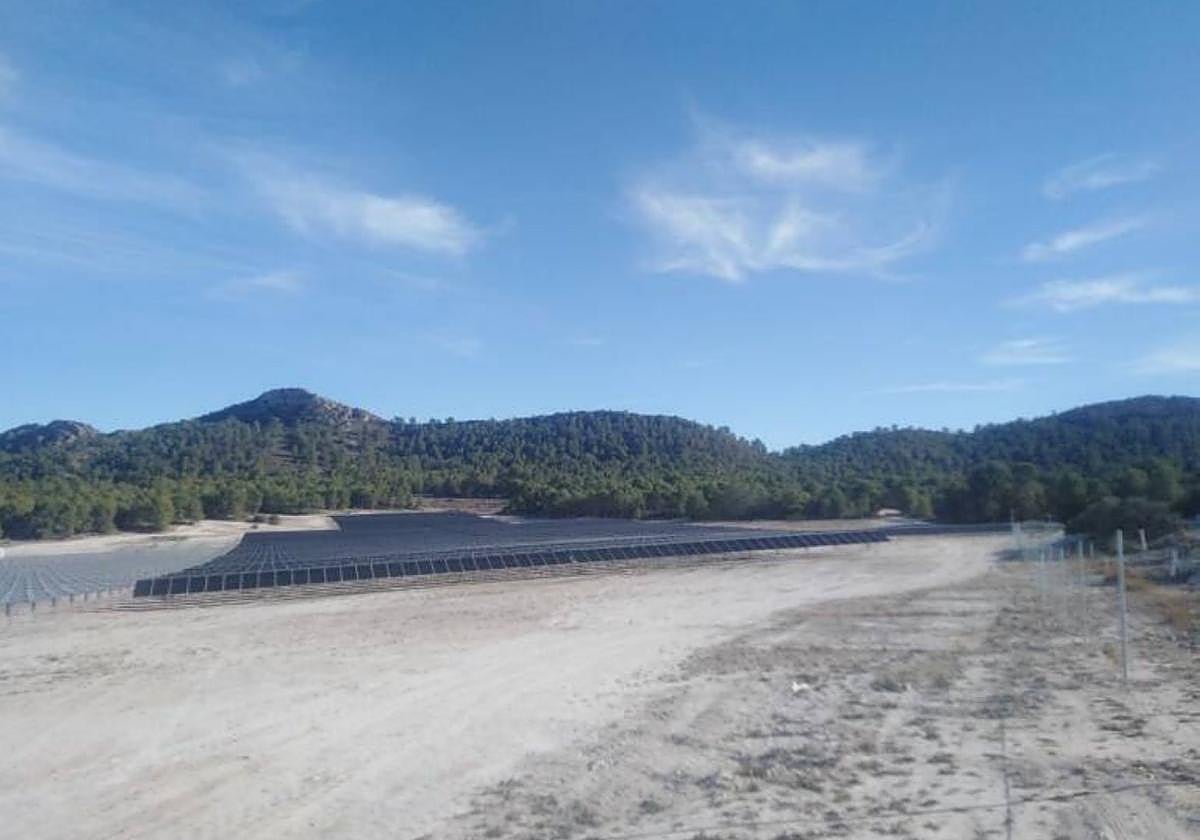 Panorámica del estado actual de la planta solar en Moratalla.