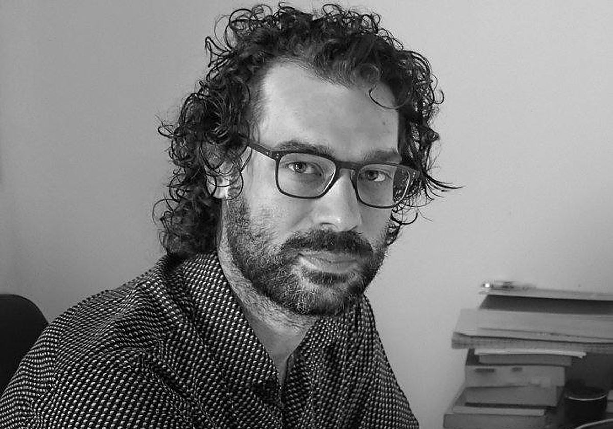 Aitor Romero Ortega (Barcelona, 1985) es escritor y vive en Madrid.