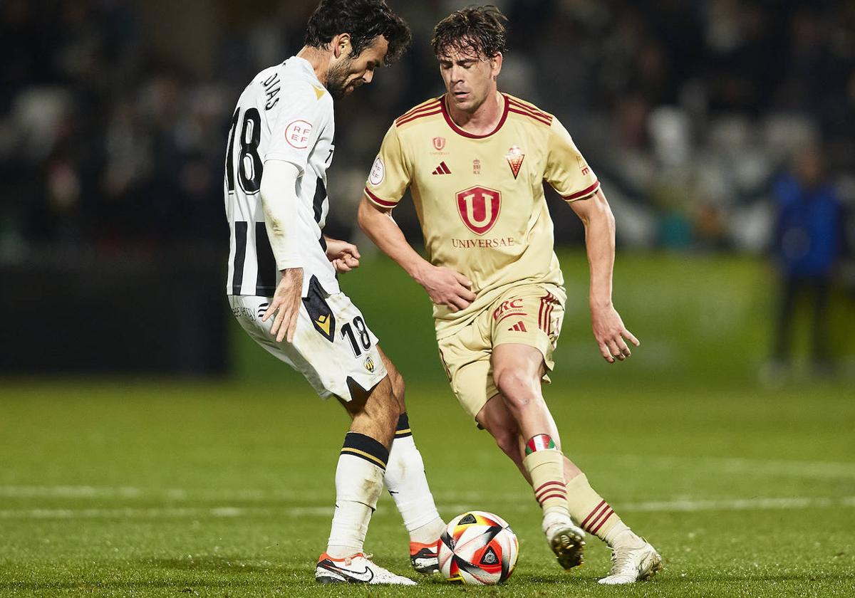 La derrota del Real Murcia frente al Castellón, en imágenes