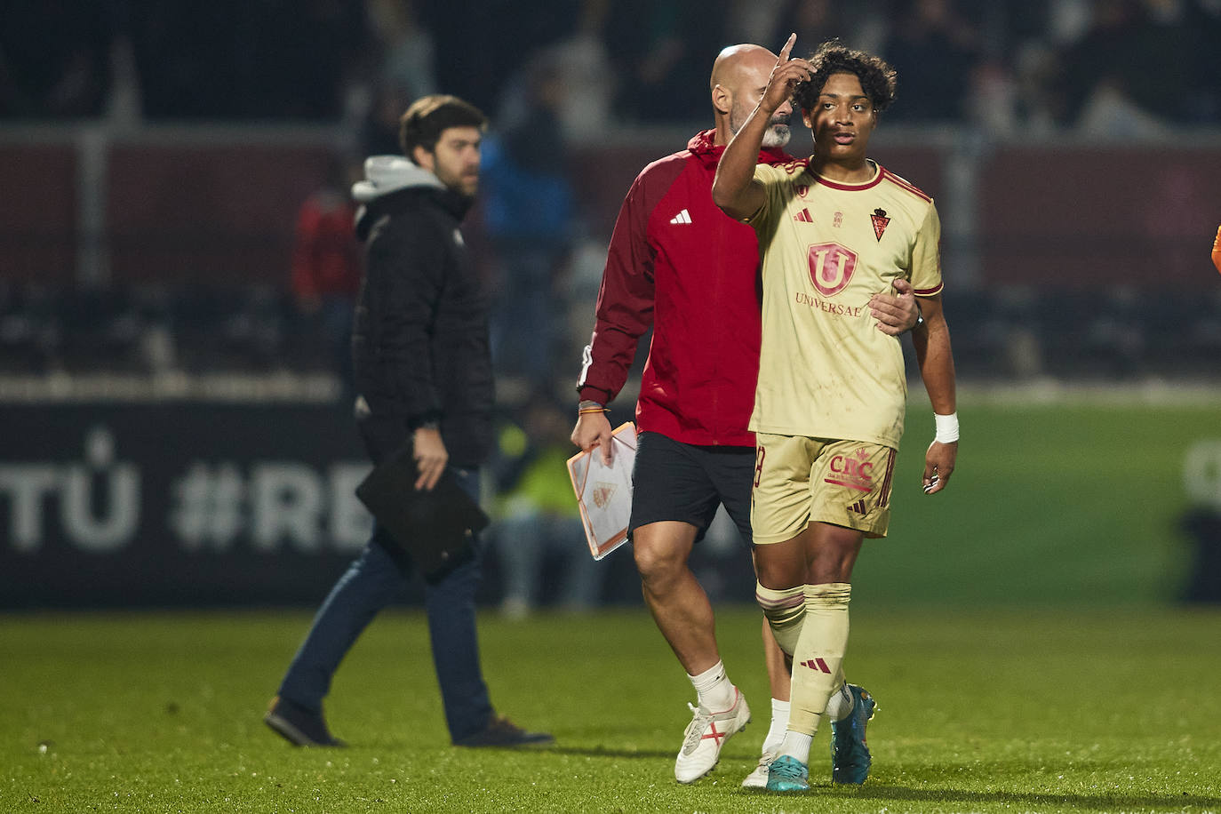 La derrota del Real Murcia frente al Castellón, en imágenes