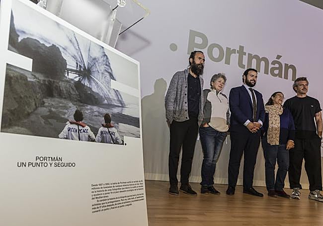 Presentación del documental con Jorge Martínez, María Teresa Pérez, el alcalde Zapata, Zoa Jiménez y Joaquín Martínez.