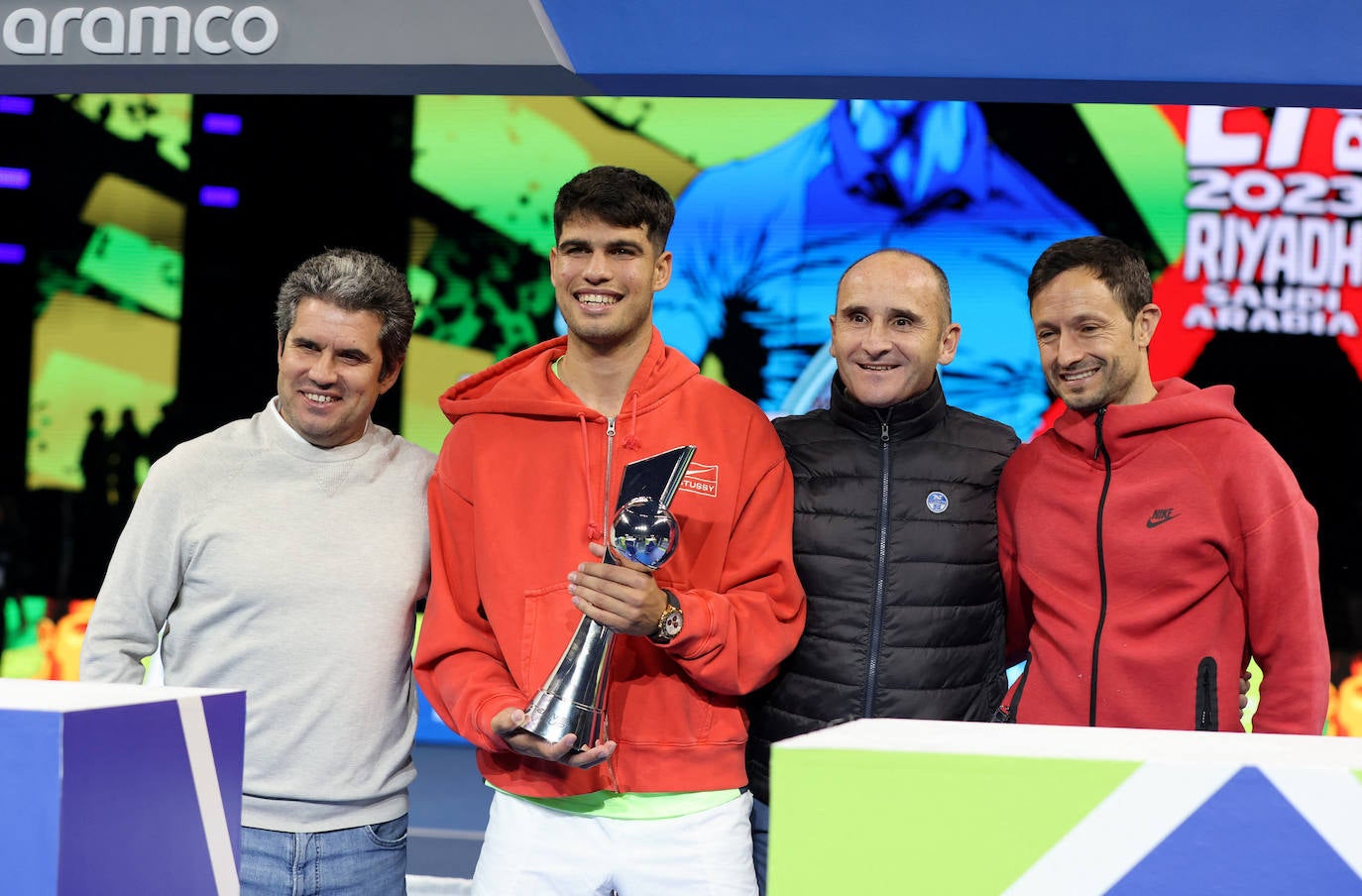 El partido de exhibición entre Alcaraz y Djokovic, en imágenes