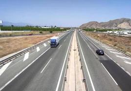 El tercer carril de la autovía A-7 (Murcia-Alicante) entre los municipios de Crevillente y Orihuela.