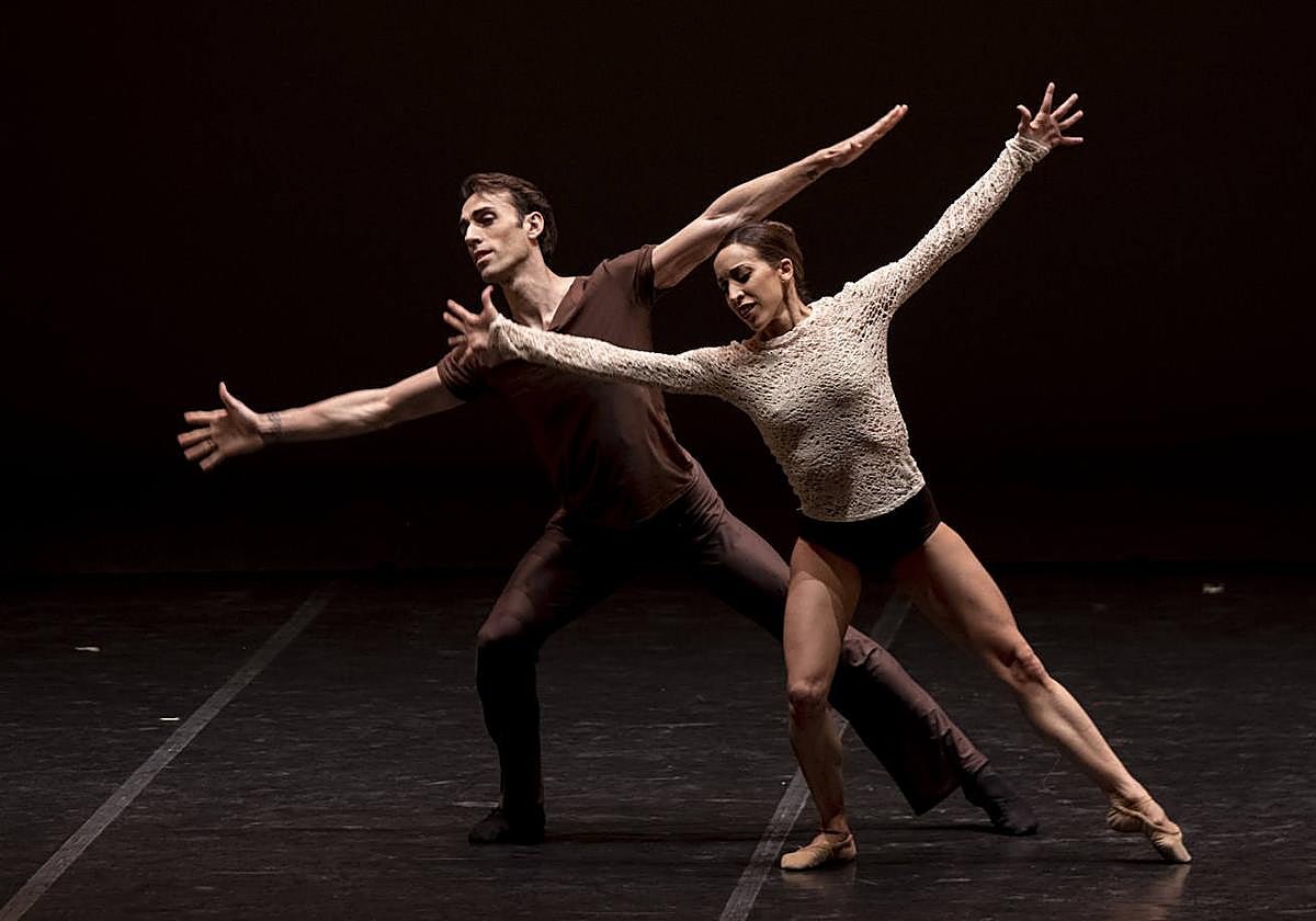 Ion Agirretxe y Cristina Casa, de la Compañía Nacional de Danza.