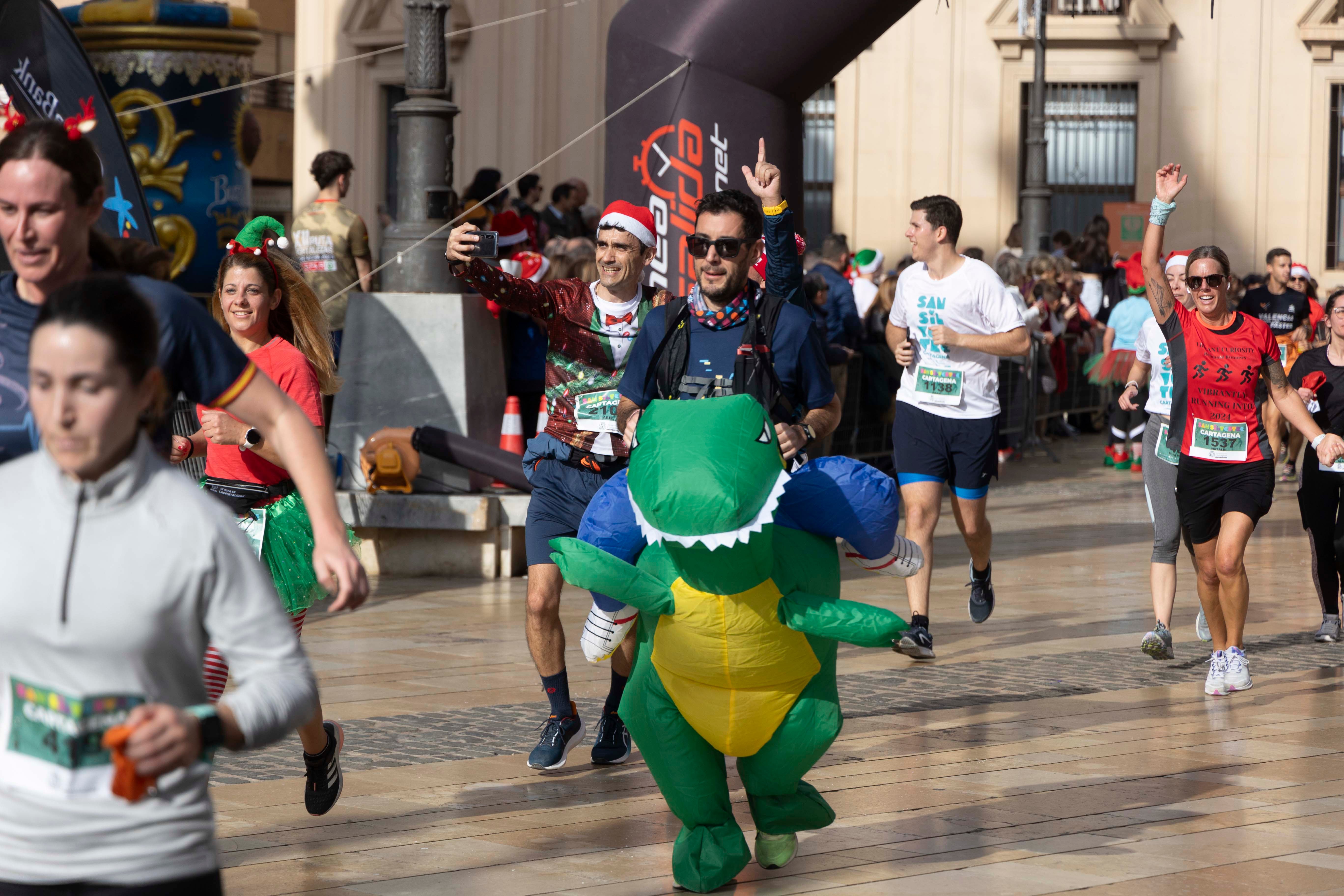 Los disfraces de la San Silvestre de Cartagena 2023, en imágenes