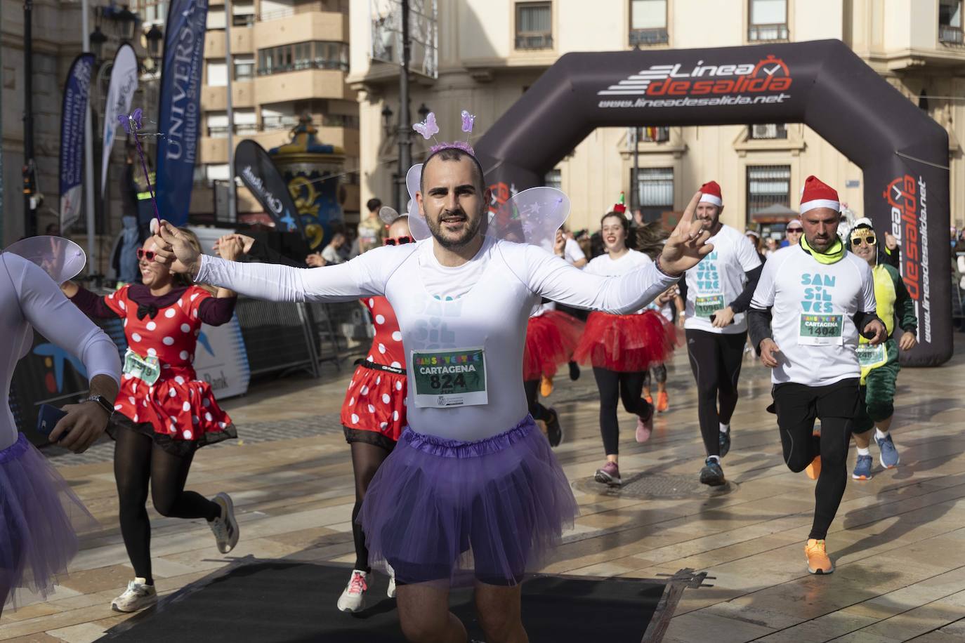 La llegada de la carrera San Silvestre 2023, en imágenes