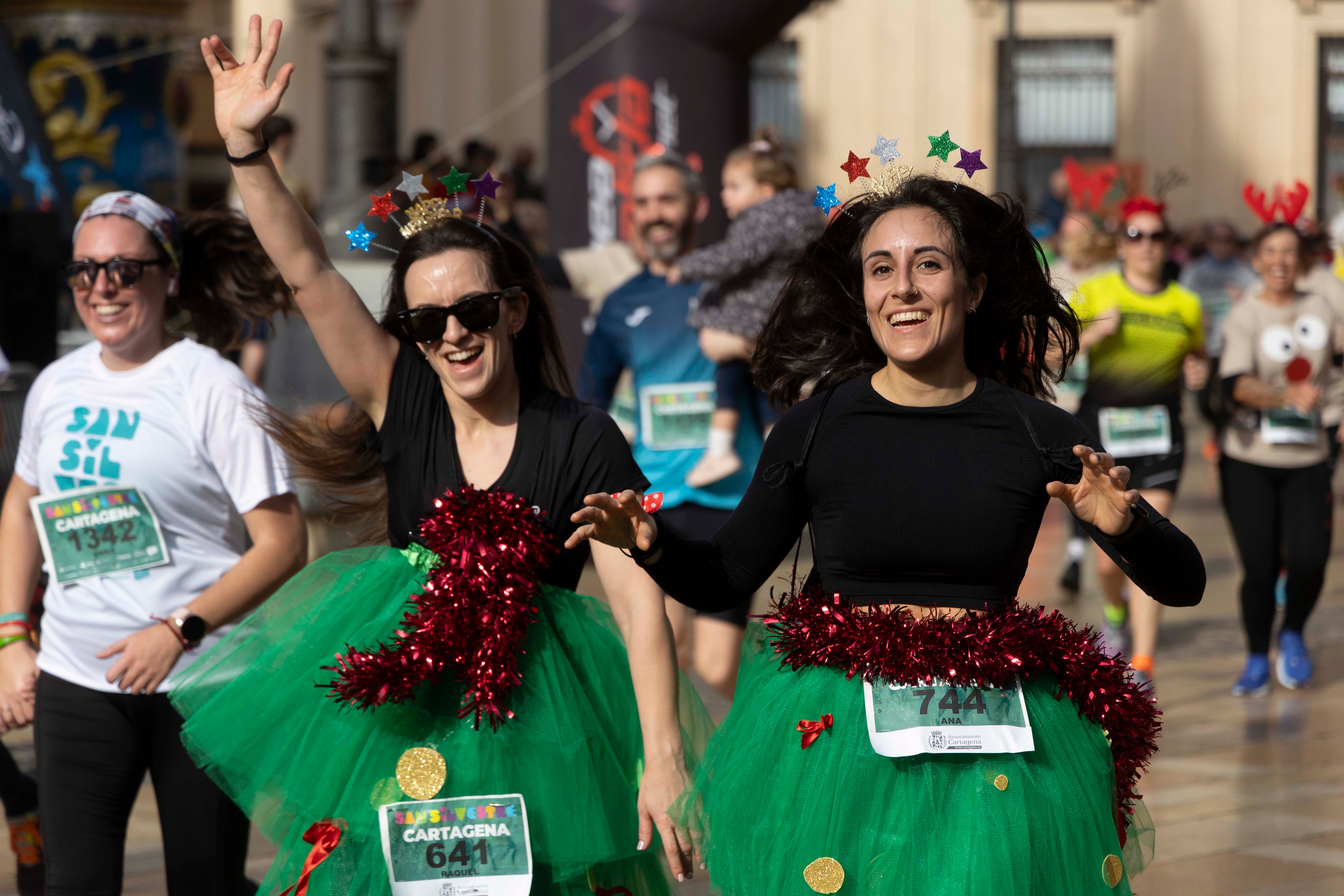 Los disfraces de la San Silvestre de Cartagena 2023, en imágenes