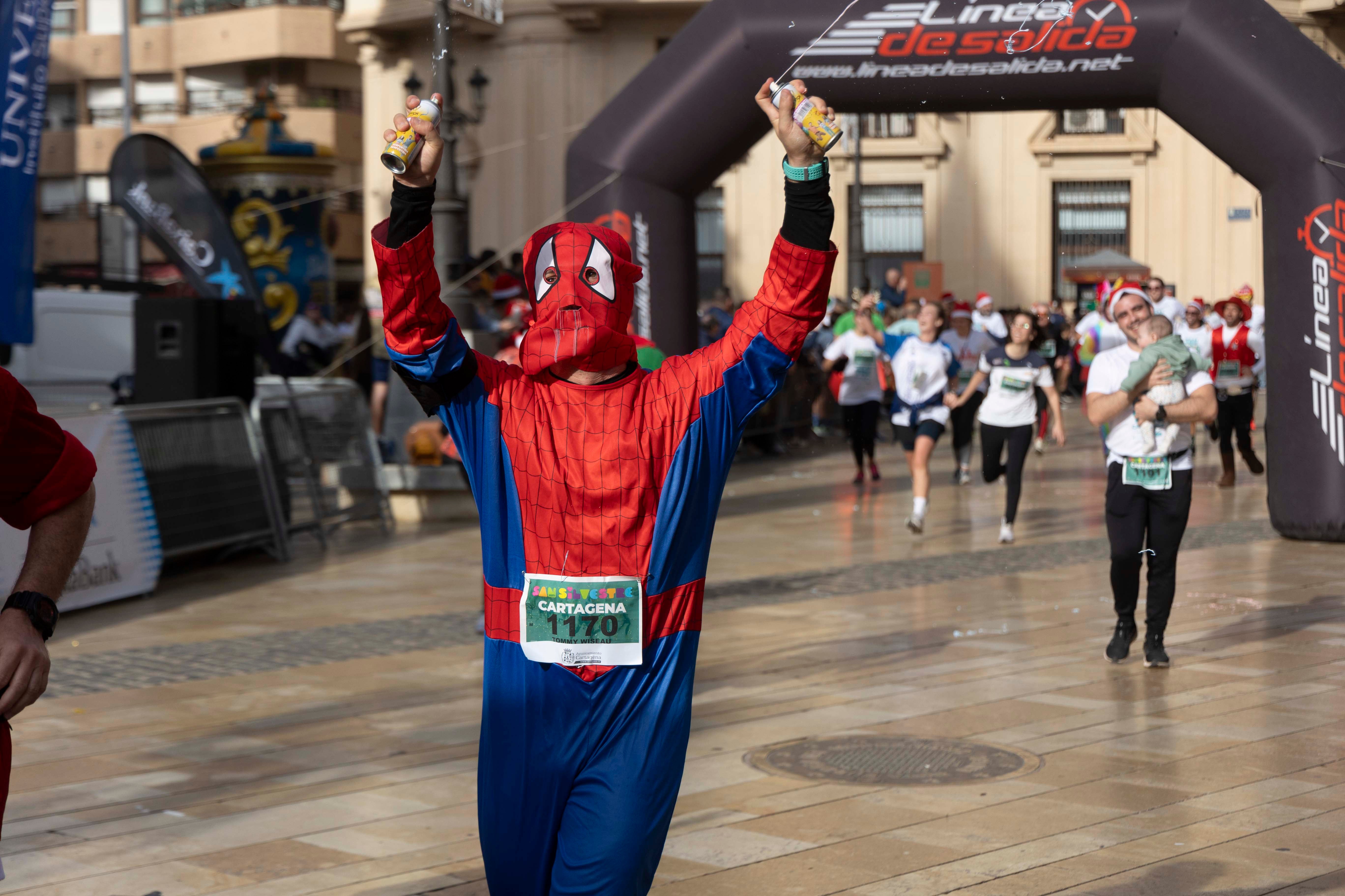 Los disfraces de la San Silvestre de Cartagena 2023, en imágenes