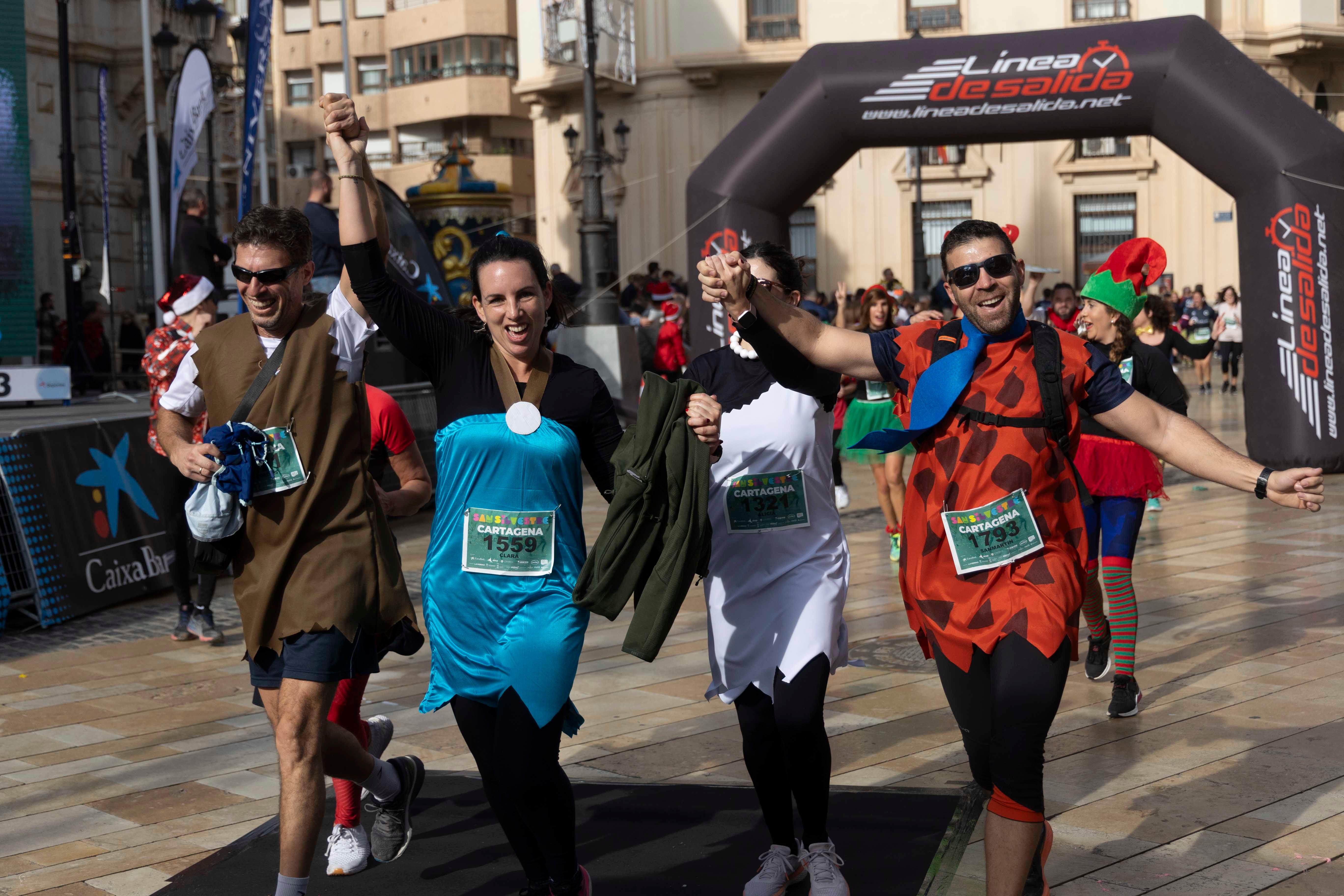 Los disfraces de la San Silvestre de Cartagena 2023, en imágenes