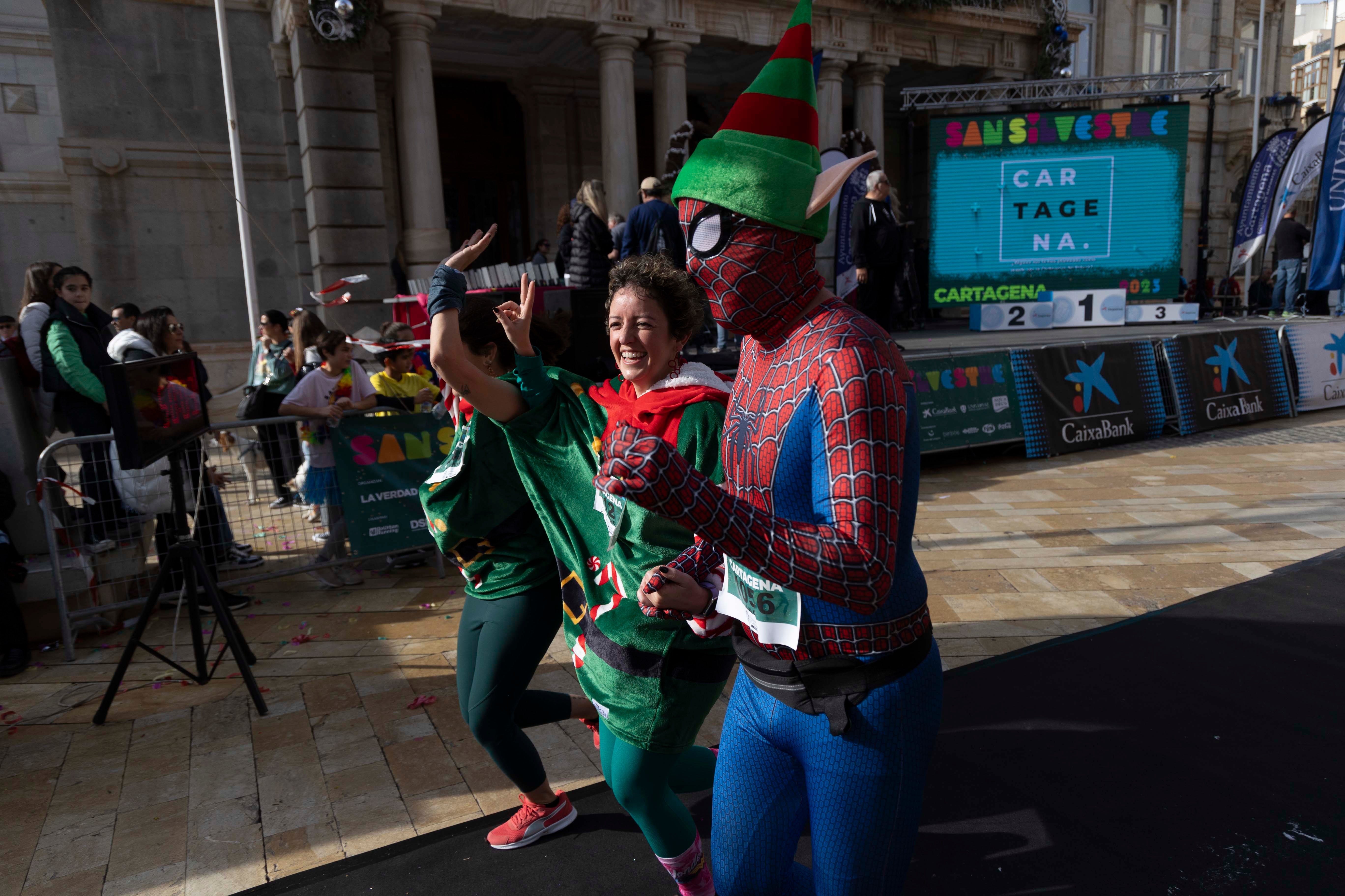 Los disfraces de la San Silvestre de Cartagena 2023, en imágenes