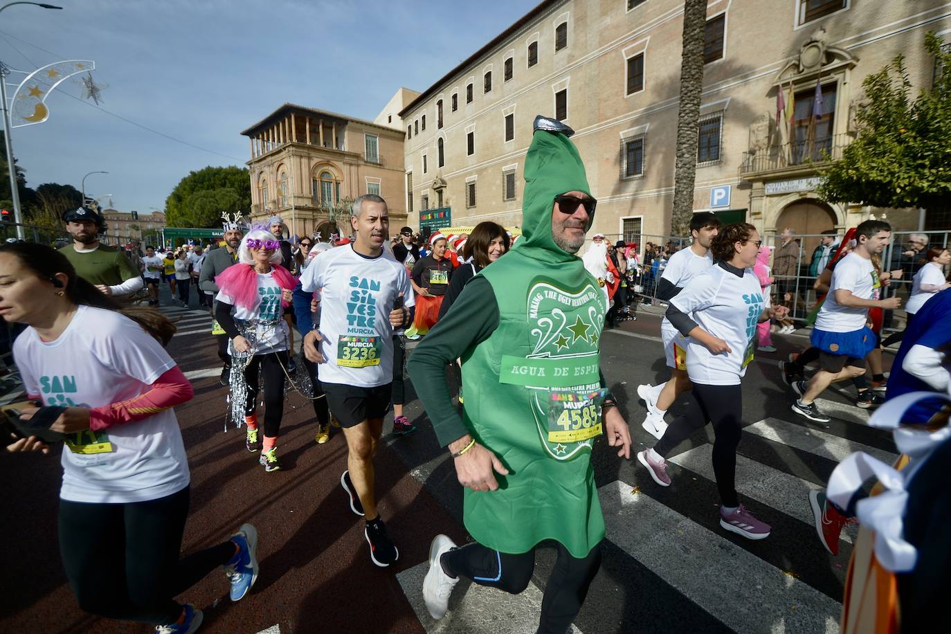 Los disfraces de la San Silvestre de Murcia 2023, en imágenes