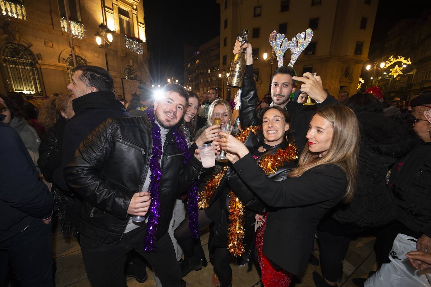 Fotos: Cartagena sale a la calle para despedir el año