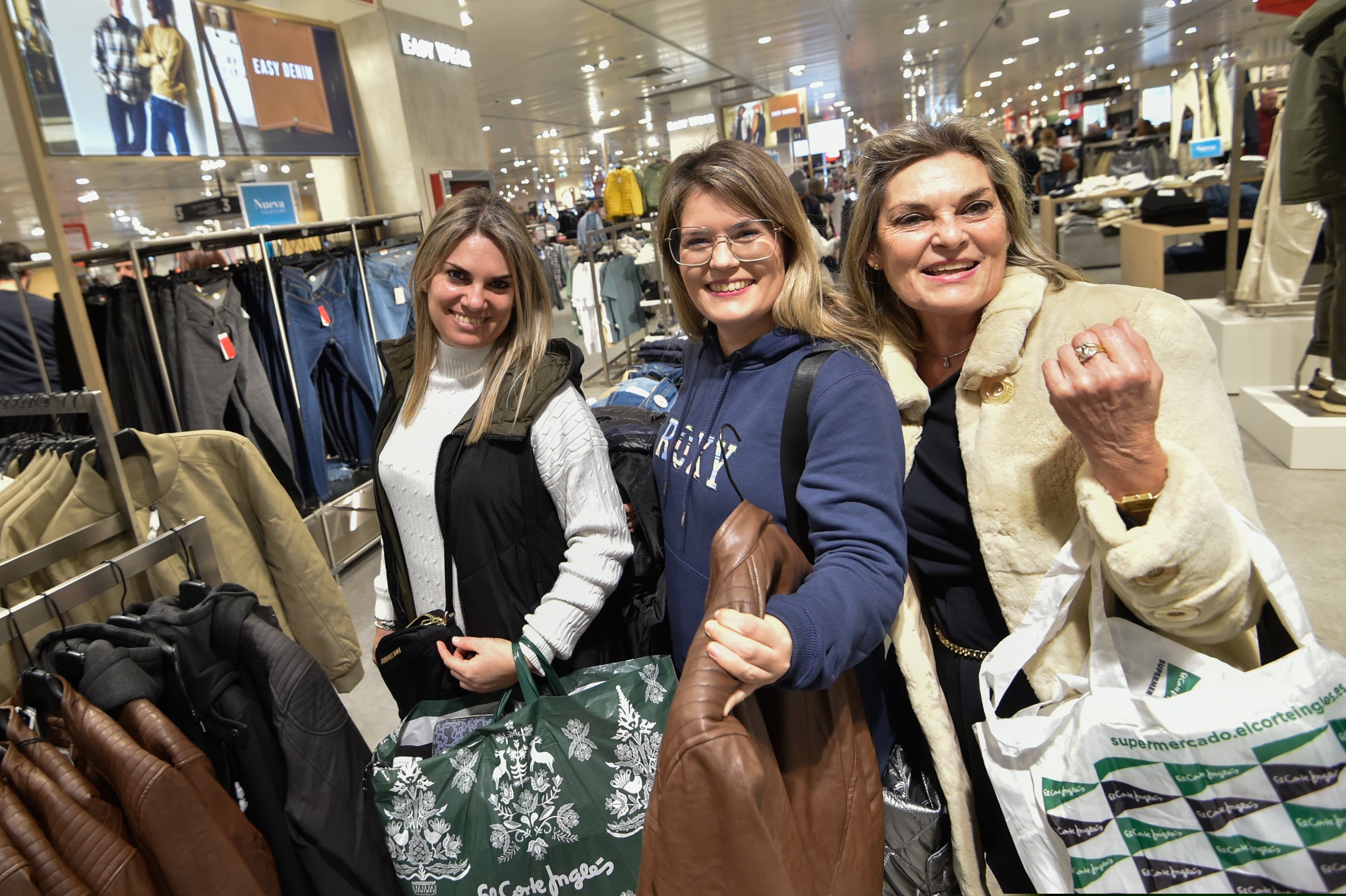 Fotos: Las rebajas «diluidas» por los descuentos llenan tiendas y centros comerciales de Murcia