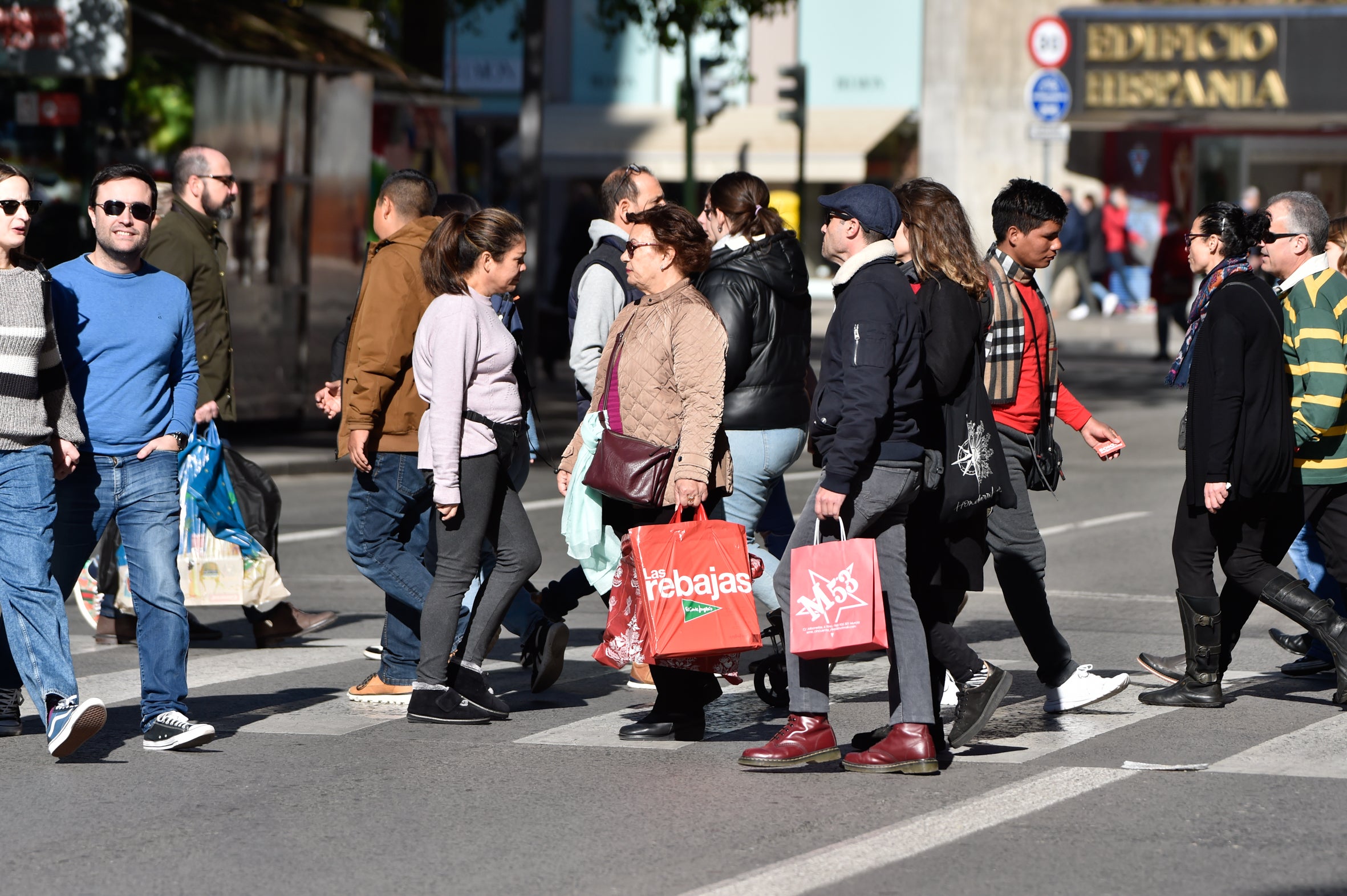Fotos: Las rebajas «diluidas» por los descuentos llenan tiendas y centros comerciales de Murcia