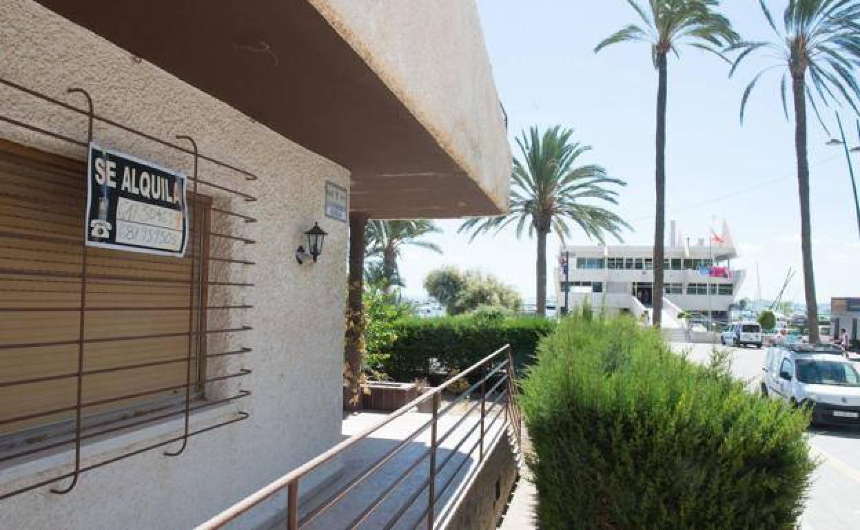 Apartamento turístico en las playas del Mar Menor, en una imagen de archivo. 