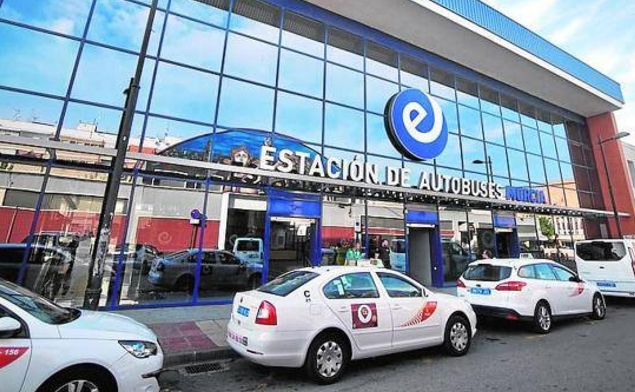 Estación de autobuses de San Andrés de Murcia.