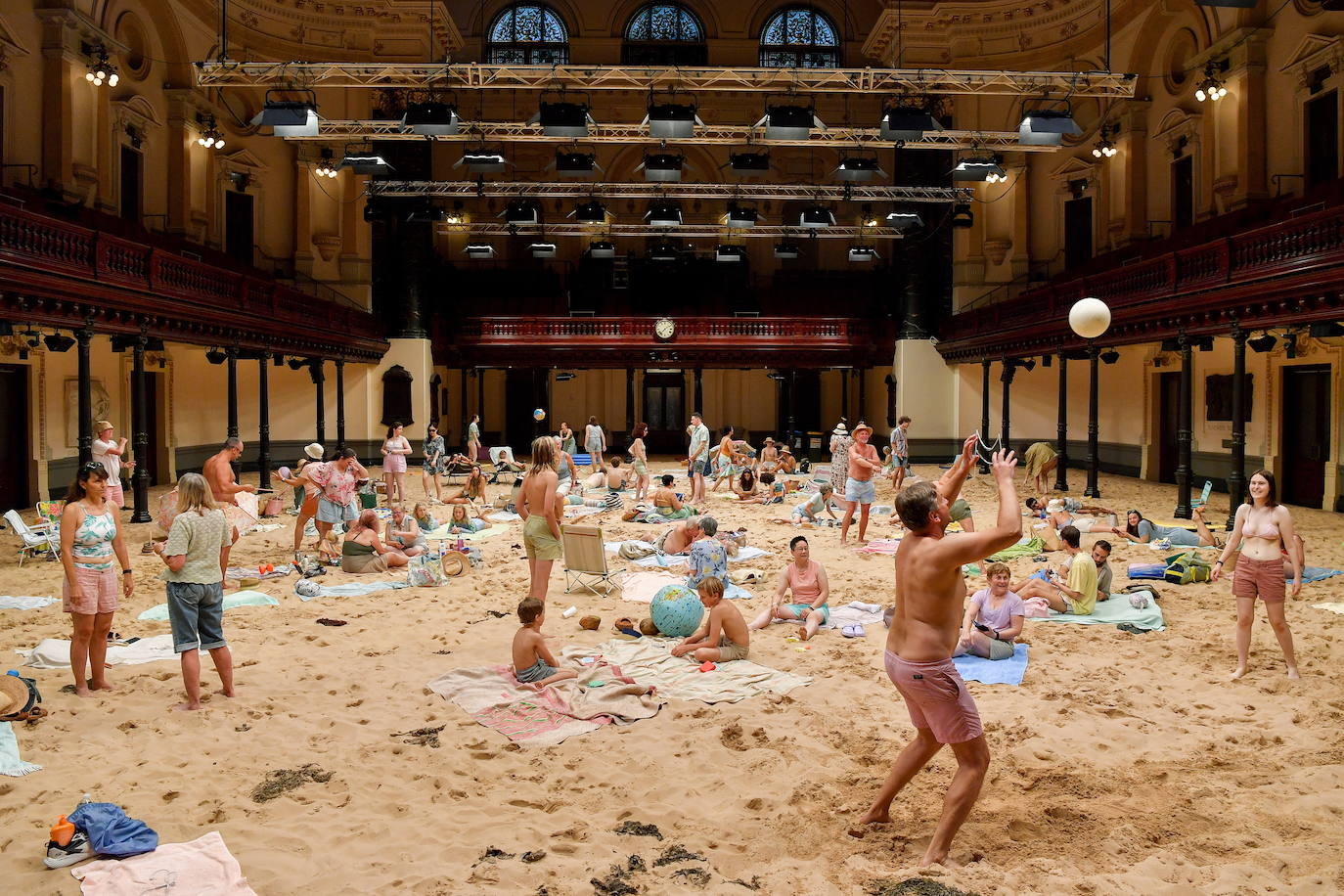 Fotos: Un día de playa en la ópera