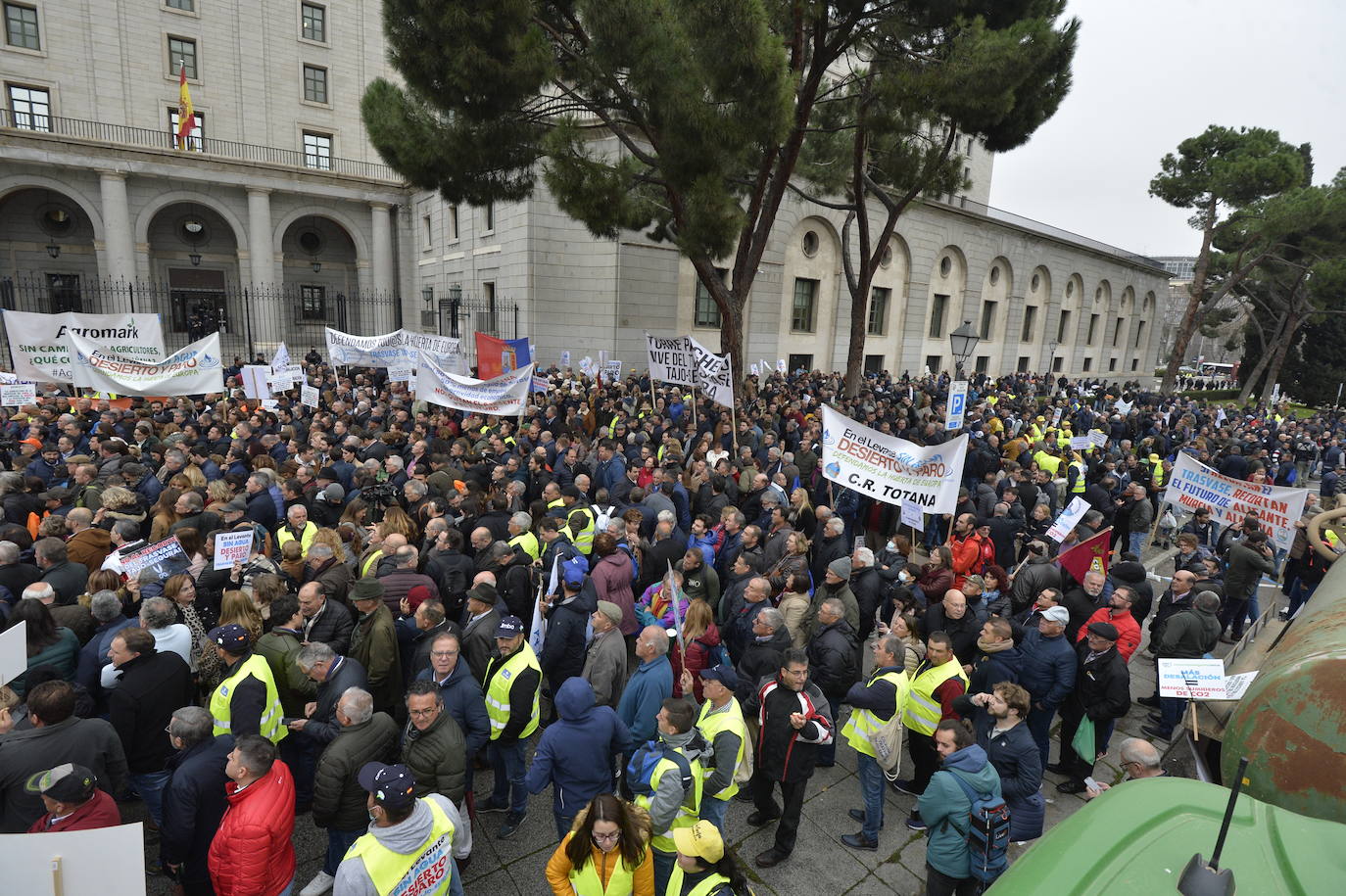 Fotos: La protesta contra el recorte del Trasvase Tajo-Segura, en imágenes