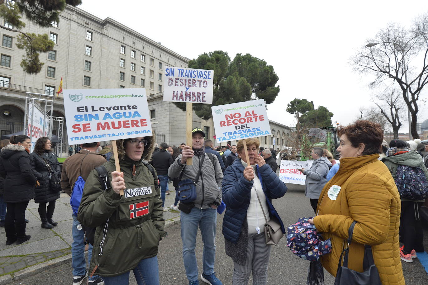 Fotos: La protesta contra el recorte del Trasvase Tajo-Segura, en imágenes