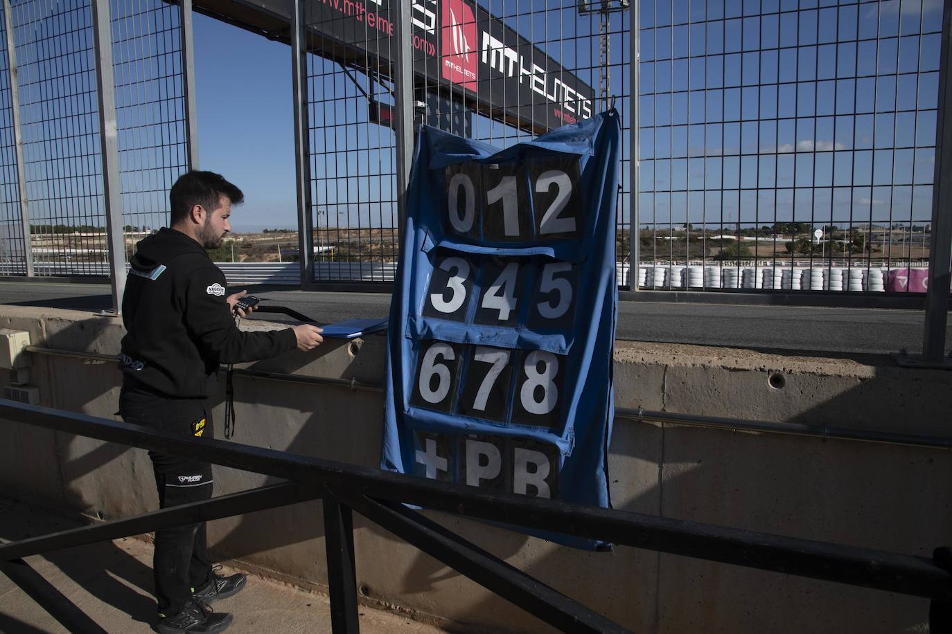 Fotos: Acosta se pone a punto en Cartagena