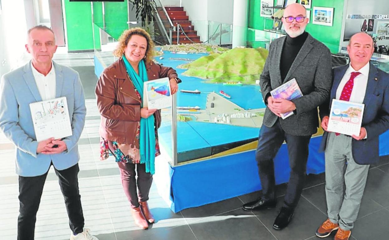 Pelegrín, Muñoz, Puebla y Rol en la presentación del calendario. 