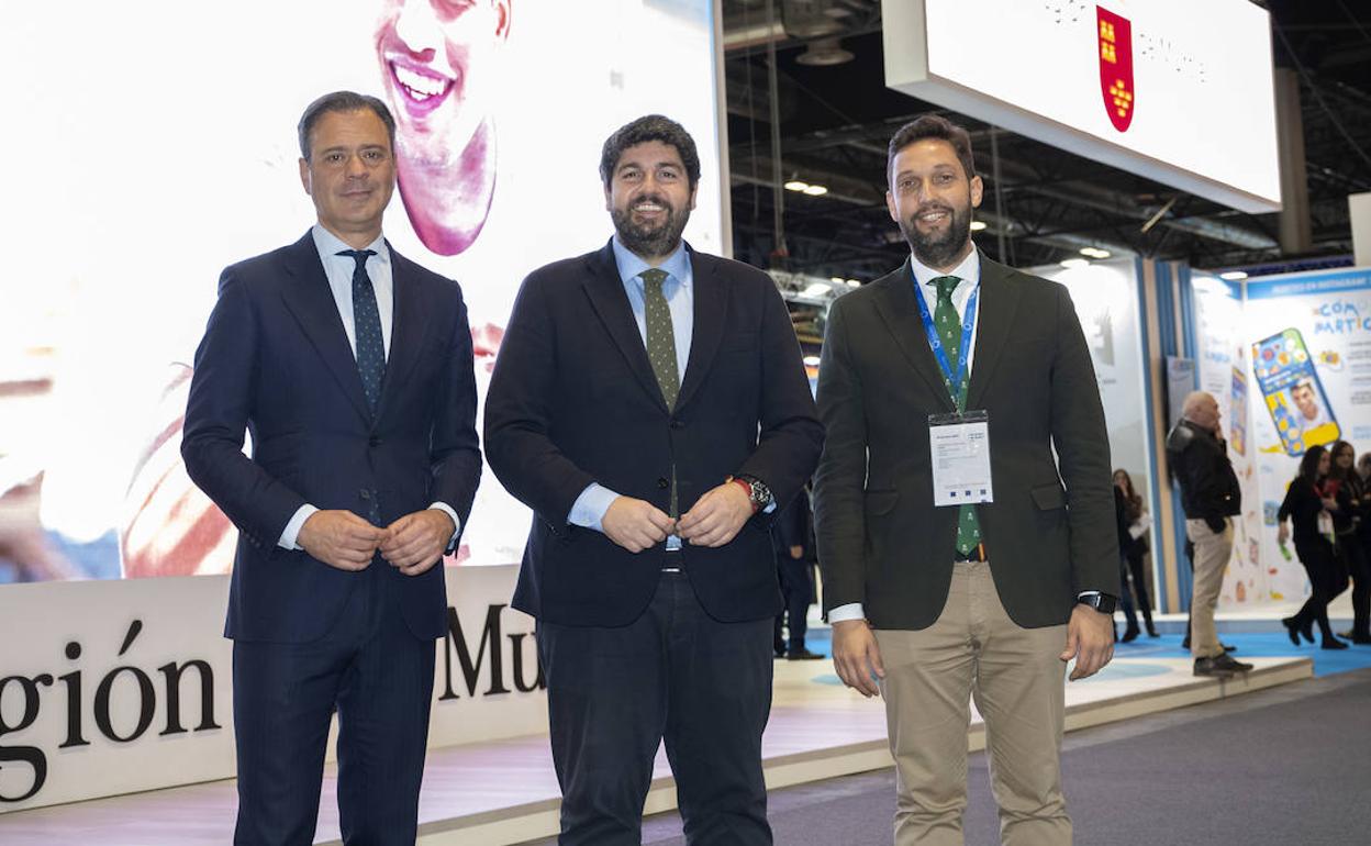 El consejero Marcos Ortuño, el presidente regional, Fernando López Miras, y el director del Itrem, Juan Francisco Martínez Carrasco.