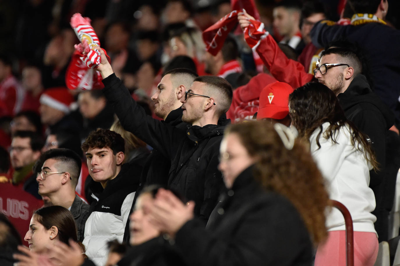 Fotos: Búscate en las gradas del Enrique Roca en la victoria del Real Murcia