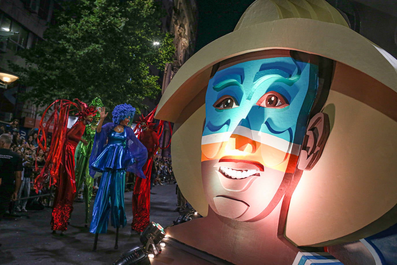Fotos: Arranca el carnaval más largo del mundo