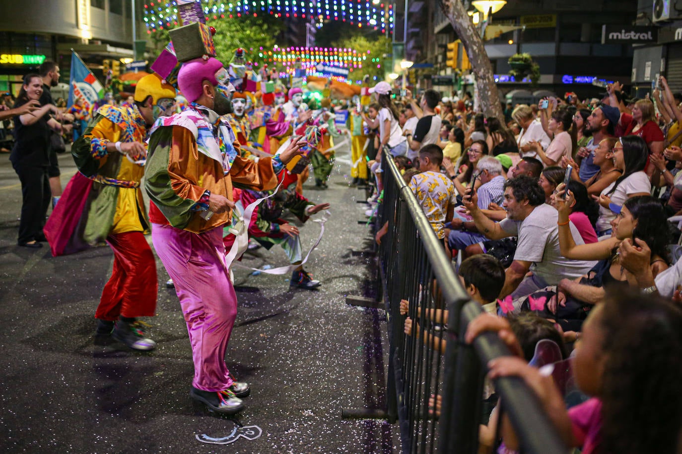 Fotos: Arranca el carnaval más largo del mundo